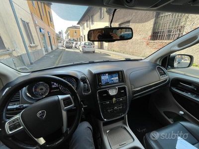 usata Lancia Voyager Voyager 2.8 Turbodiesel Platinum 163 CV