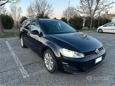 Usata VW Golf VII Comfortline 110 CV (80 kW) 2016 Nero Station wagon