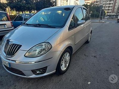 Usata Lancia Musa 69 CV (50 kW) 2008 Grigio Monovolume