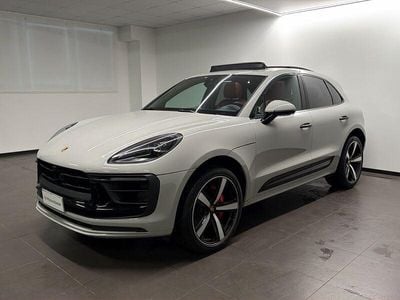 Usata 2022 Porsche Macan Turbo SUV | 73.500 € (Buon prezzo)