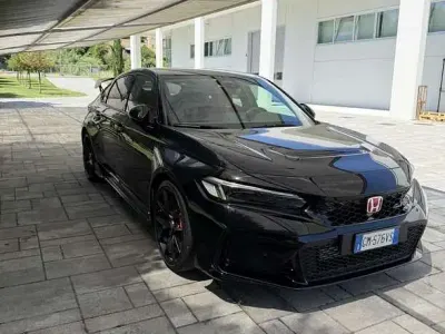 Usata Honda Civic Type R 329 CV (241 kW) 2023 Nero Berlina