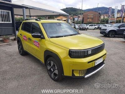 Nuova Fiat Grande Panda La Prima 52 kW (72 CV) 2025 Giallo Utilitaria