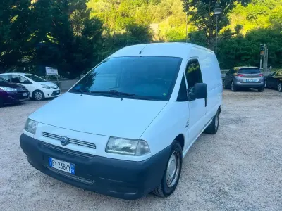 Usata Fiat Scudo 108 CV (79 kW) 2002 Bianco