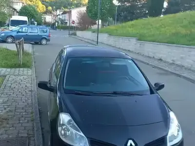 Brugt Renault Clio II Dynamique 101 HK (74 kW) 2007 Sort Sedan