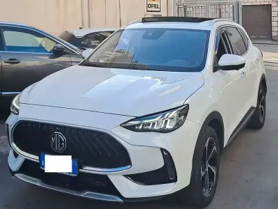 Usata MG HS Luxury 162 CV (119 kW) 2023 Bianco SUV