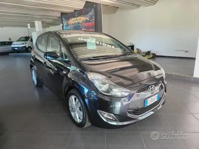 Usata Hyundai i20 Comfort 90 CV (66 kW) 2011 Nero Utilitaria