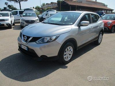 Argento Usata 2015 Nissan Qashqai Acenta SUV | 8500 € (Ottimo prezzo)