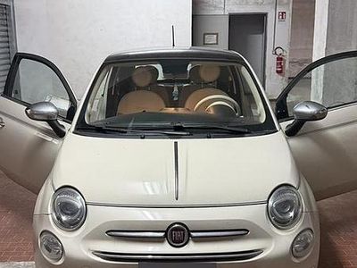 Begagnad Fiat 500 Collezione 69 HK (50 kW) 2023 Vit Sedan