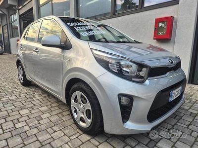 Usata Kia Picanto Active 66 CV (48 kW) 2019 Argento Utilitaria