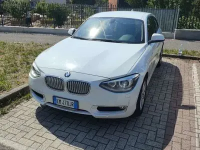 Usata BMW 118 143 CV (105 kW) 2012 Bianco Utilitaria