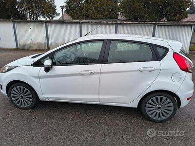 Usata Ford Fiesta 2013 Bianco Utilitaria