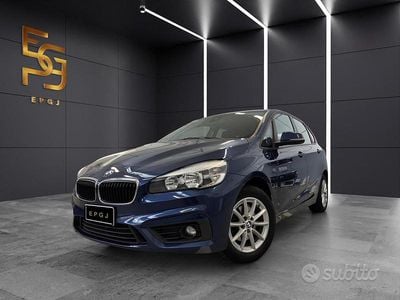 Usata BMW 218 Sport Line 150 CV (110 kW) 2014 Blu Station wagon