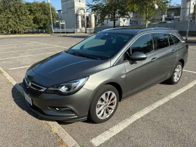 Usata Opel Astra Innovation 110 CV (80 kW) 2019 Grigio Station wagon