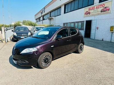 Usata Lancia Ypsilon Gold 69 CV (50 kW) 2014 Marrone Utilitaria