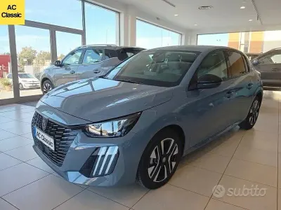 Usata Peugeot 208 Allure 100 CV (73 kW) 2025 Grigio Utilitaria