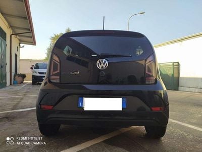 Usata VW up! Move 68 CV (50 kW) 2018 Nero Utilitaria