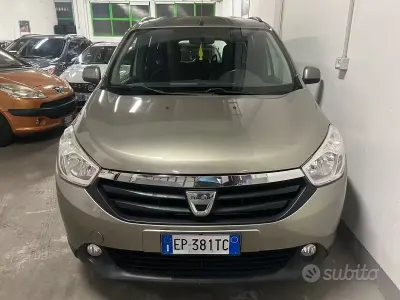 Usata Dacia Lodgy Lauréate 82 CV (60 kW) 2013 Marrone Monovolume