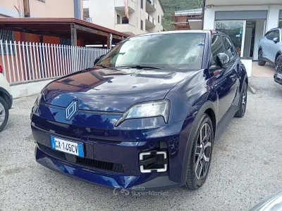 Usata Renault 5 E-Tech 77 kW (106 CV) 2024 Blu Berlina