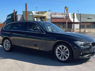 Usata BMW 318 Sport Line 150 CV (110 kW) 2016 Nero Station wagon