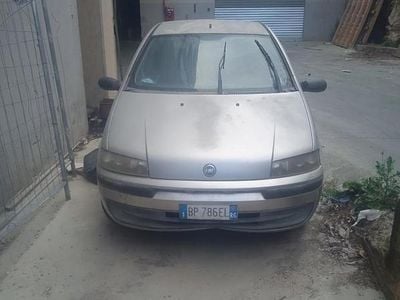 Usata Fiat Punto 57 CV (41 kW) 2000 Grigio Utilitaria