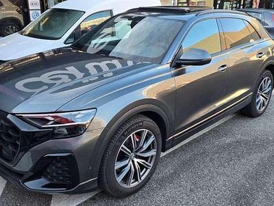 Usata Audi Q8 S-Line 286 CV (210 kW) 2025 Grigio SUV
