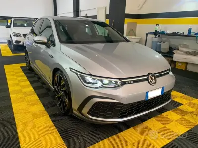 Usata VW Golf VIII GTD 200 CV (147 kW) 2021 Grigio Berlina