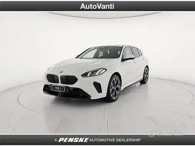 Nouvelle BMW 118 M Sport 150 ch (110 kW) 2026 Blanc Citadine