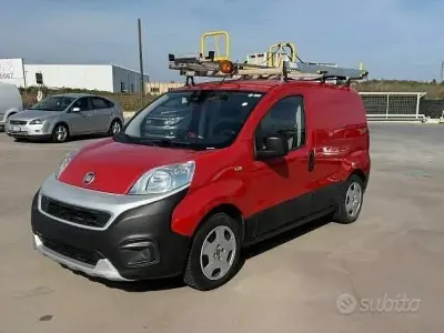 Usata Fiat Fiorino 95 CV (69 kW) 2017 Rosso Monovolume
