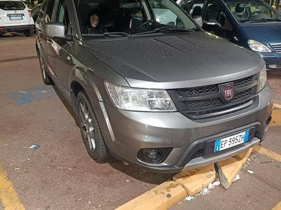 Usata Fiat Freemont 170 CV (125 kW) 2013 Grigio SUV