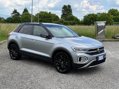 Usata VW T-Roc R-line 150 CV (110 kW) 2022 Grigio SUV