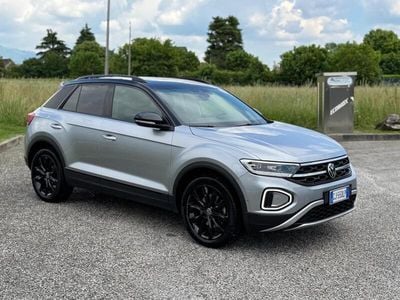 Usata VW T-Roc R-line 150 CV (110 kW) 2022 Grigio SUV