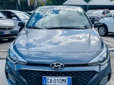 Usata Hyundai i20 75 CV (55 kW) 2020 Grigio Utilitaria