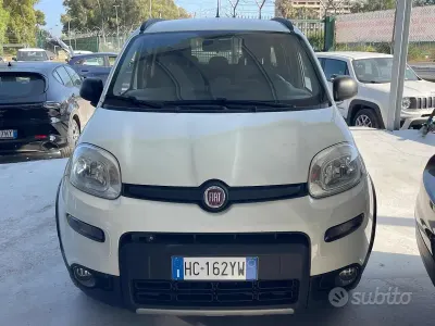 Usata Fiat Panda 4x4 Wild 84 CV (61 kW) 2021 Bianco Utilitaria