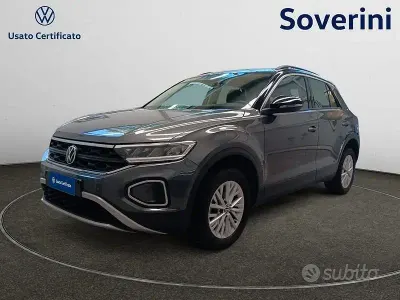 Usata VW T-Roc Life 150 CV (110 kW) 2025 Grigio SUV