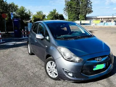 Begagnad Hyundai ix20 90 HK (66 kW) 2010 Grå Halvkombi