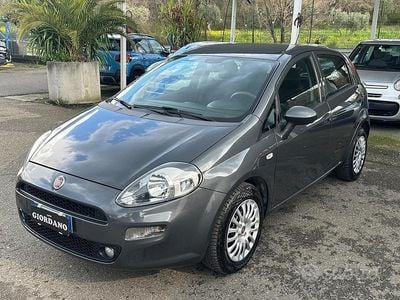 Usata Fiat Punto Street 95 CV (69 kW) 2017 Grigio Utilitaria