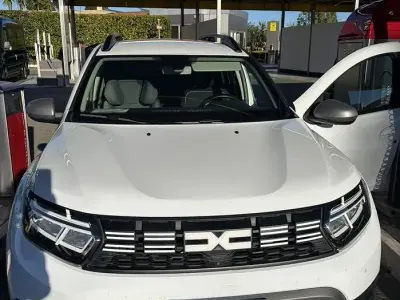 Usata Dacia Duster 101 CV (74 kW) 2024 Bianco SUV