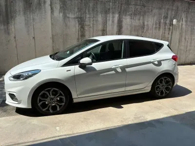 Usata Ford Fiesta ST-Line 86 CV (63 kW) 2018 Bianco Utilitaria