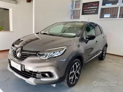 Usata Renault Captur Intens 90 CV (66 kW) 2019 Grigio SUV