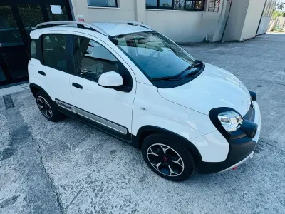 Usata Fiat Panda Cross Cross 69 CV (50 kW) 2021 Bianco Utilitaria