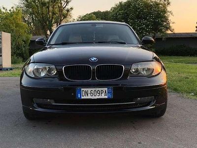 Usata BMW 118 143 CV (105 kW) 2008 Nero Utilitaria