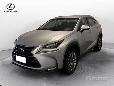 Usata Lexus NX300h Executive Line 197 CV (144 kW) 2017 Grigio SUV