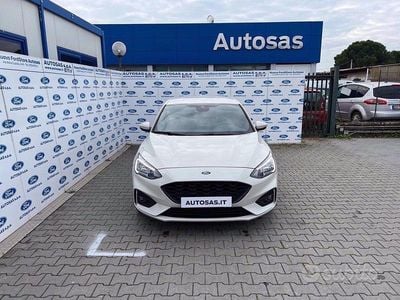 Bianco metallizzato Usata 2022 Ford Focus ST-Line Berlina | 18.390 € (Ottimo prezzo)