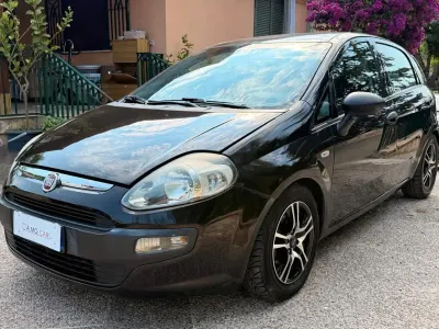 Usata Fiat Punto Evo Dynamic 75 CV (55 kW) 2011 Nero Utilitaria