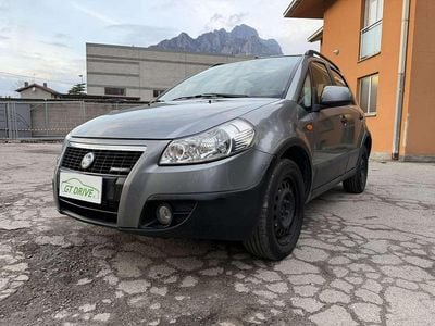 Usata Fiat Sedici Emotion 120 CV (88 kW) 2006 Grigio metallizzato SUV