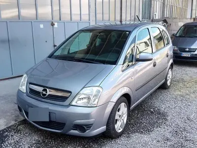Usata Opel Meriva 90 CV (66 kW) 2010 Monovolume