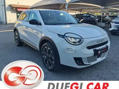 Usata Fiat 600 La Prima 101 CV (74 kW) 2025 Bianco SUV
