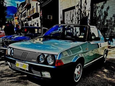 Usata Fiat Ritmo 130 CV (95 kW) 1983 Grigio Cabrio