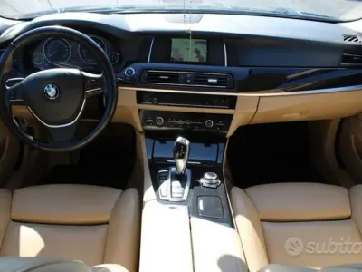 Usata BMW 525 218 CV (160 kW) 2014 Blu Berlina