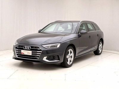 Begagnad Audi A4 Advanced 136 HK (100 kW) 2021 Röd Kombi